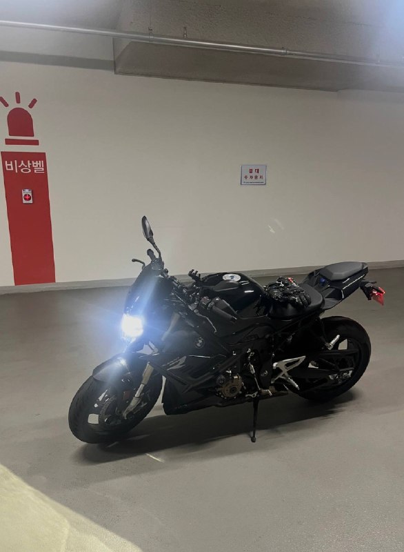 BMW S 1000 R из Южной Кореи — фото 4 из 4