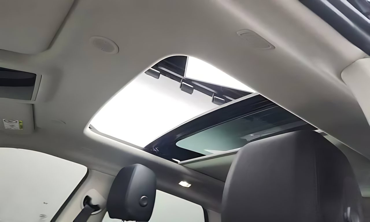 Land Rover Range Rover Evoque II P250 из Южной Кореи — фото 10 из 10