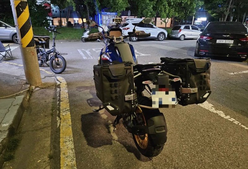 BMW R 1300 GS Trophy из Южной Кореи — фото 2 из 4