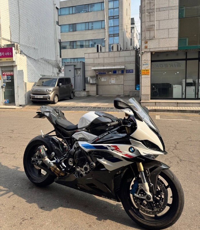 BMW S 1000 RR из Южной Кореи — фото 1 из 4
