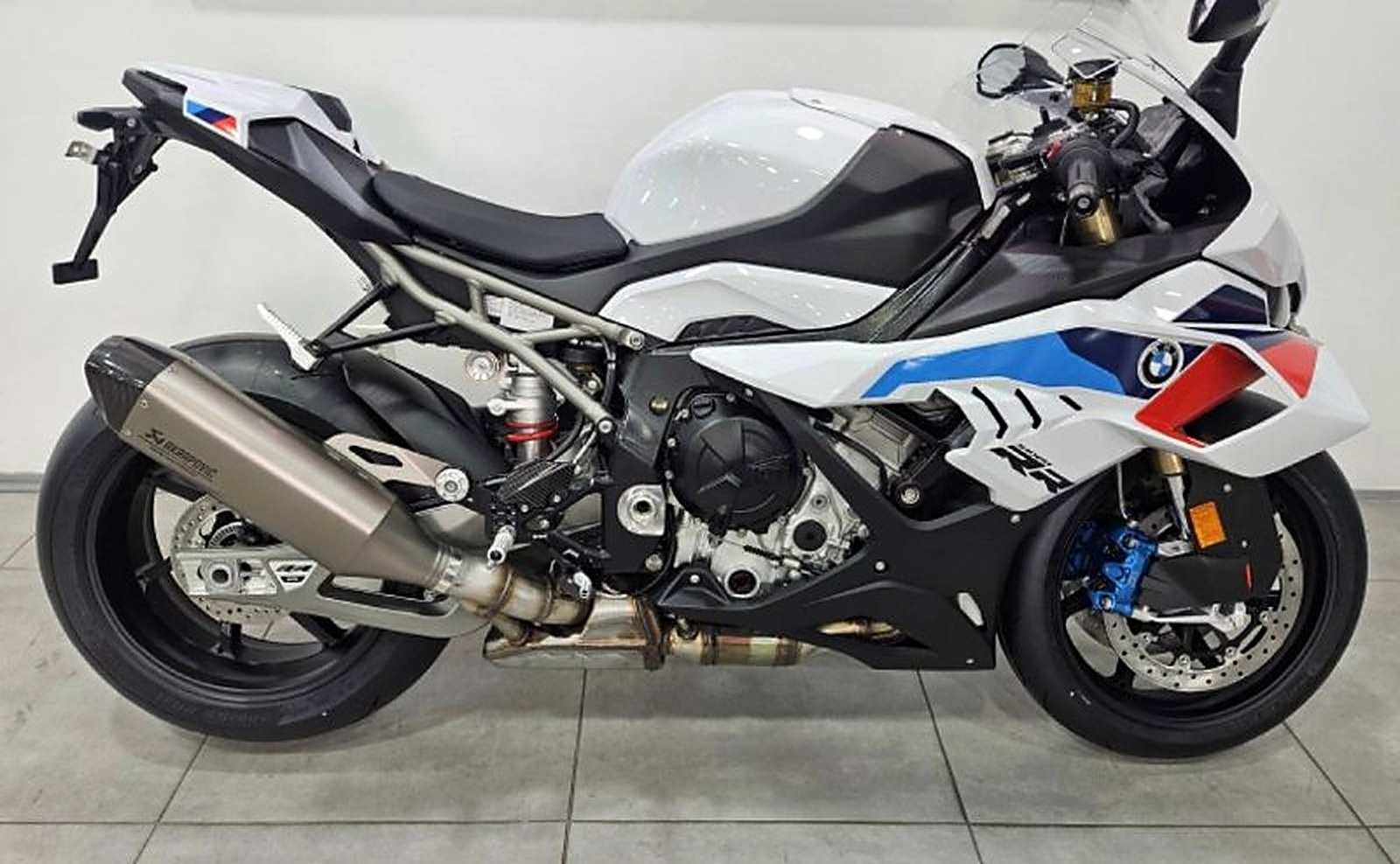 BMW S 1000 RR M Package из Южной Кореи — фото 1 из 4