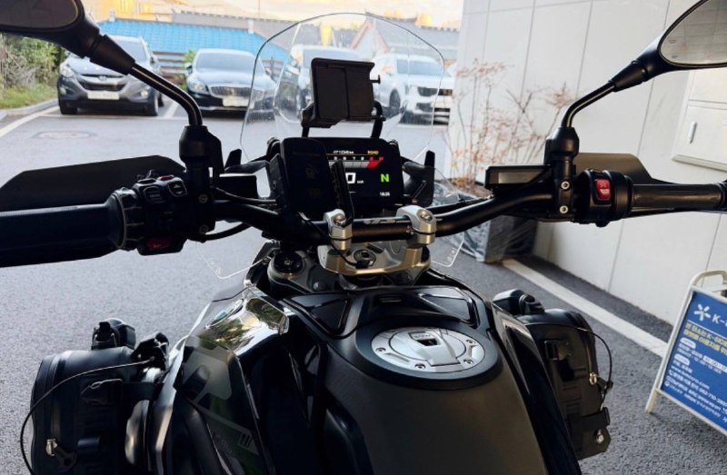 BMW R 1300 GS Triple Black из Южной Кореи — фото 3 из 4