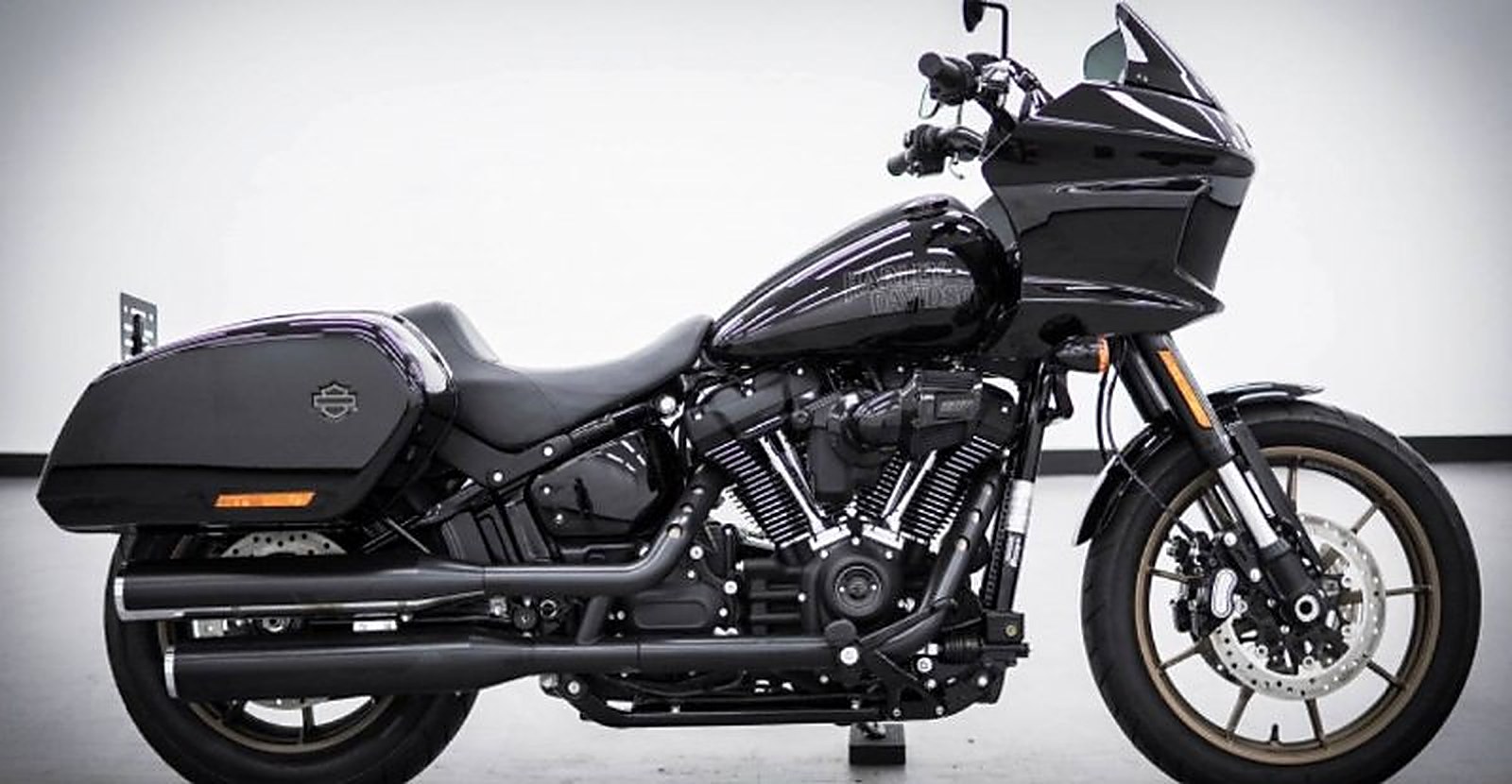 Harley-Davidson Low Rider ST 117 из Южной Кореи — фото 1 из 4