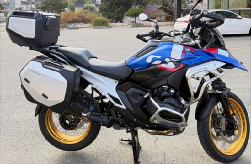 BMW R 1300 GS из Южной Кореи — фото 1 из 4