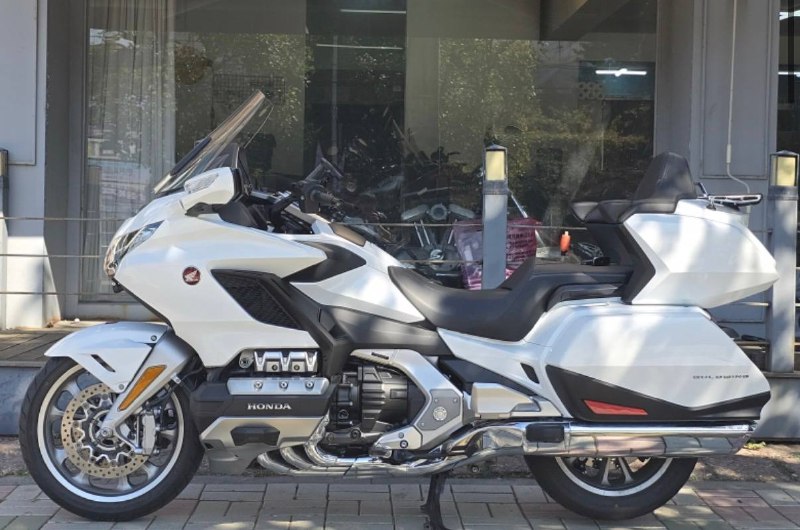 Honda Gold Wing Tour DCT Airbag из Южной Кореи — фото 3 из 4