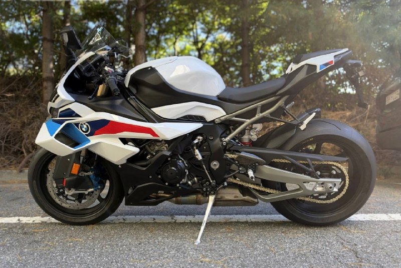 BMW S 1000 RR из Южной Кореи — фото 2 из 4