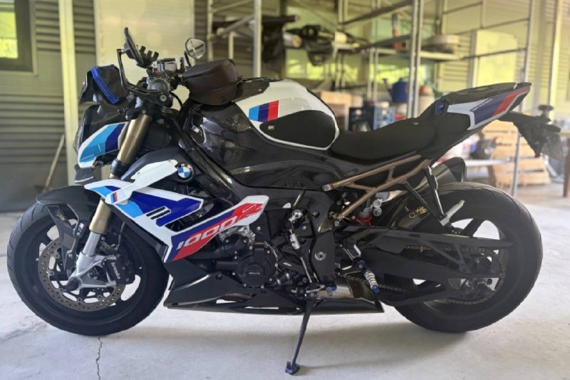 BMW S 1000 R из Южной Кореи — фото 2 из 4