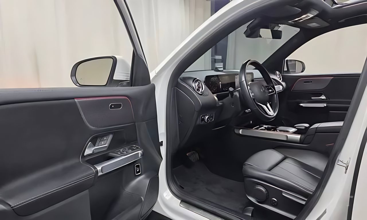 Mercedes-Benz GLB 200 d из Южной Кореи — фото 5 из 10