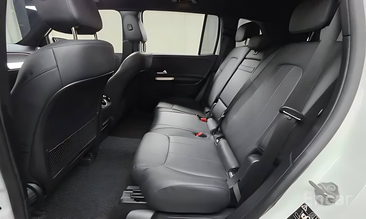 Mercedes-Benz GLB 200 d из Южной Кореи — фото 6 из 10