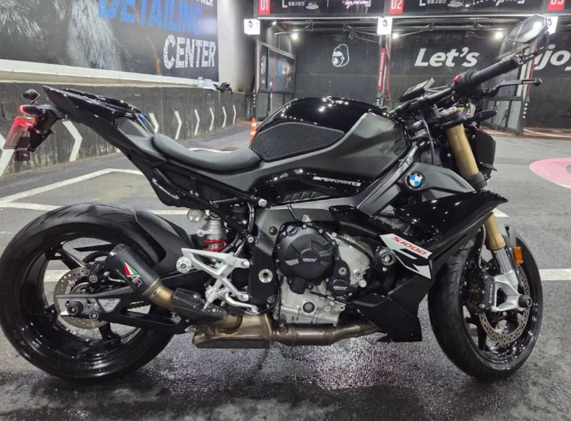 BMW S 1000 R из Южной Кореи — фото 3 из 4