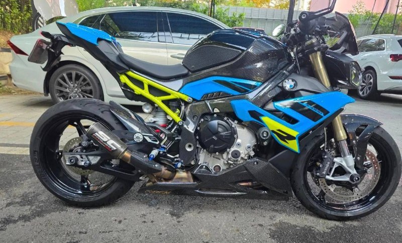 BMW S 1000 R M-тюнинг из Южной Кореи — фото 3 из 4