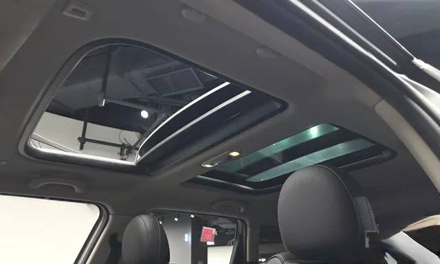 MINI Cooper Clubman из Южной Кореи — фото 9 из 10