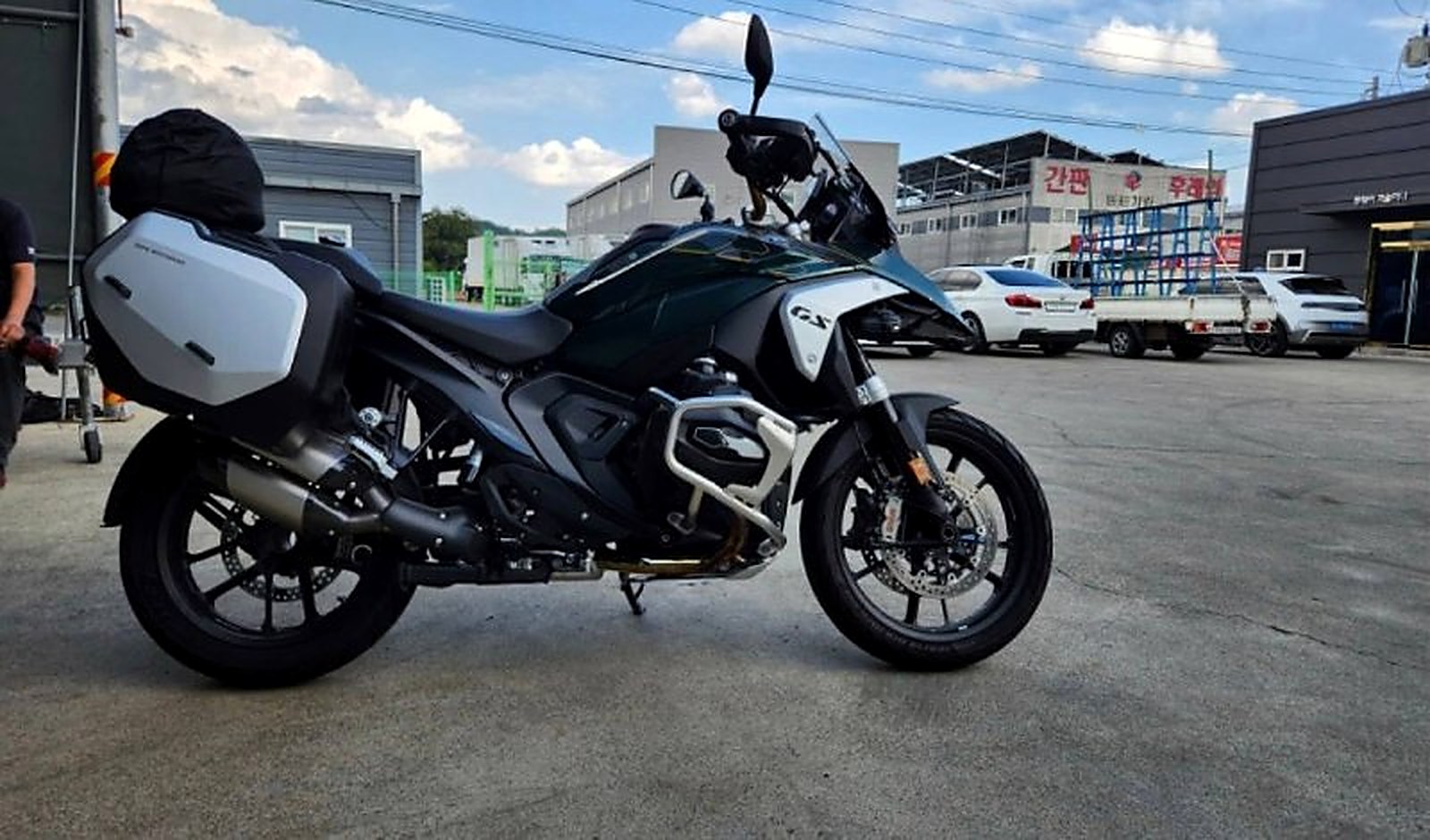 BMW R 1300 GS Option 719 из Южной Кореи — фото 1 из 4