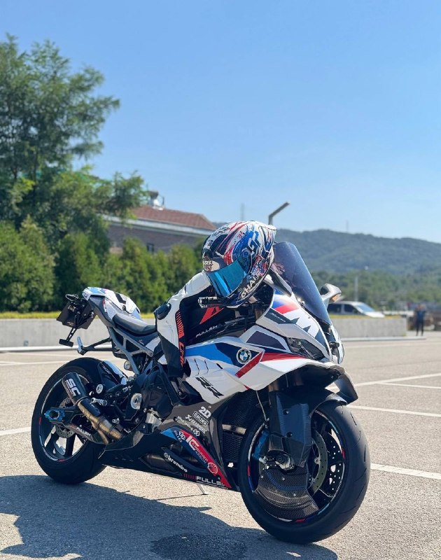 BMW S 1000 RR M Package из Южной Кореи — фото 1 из 4