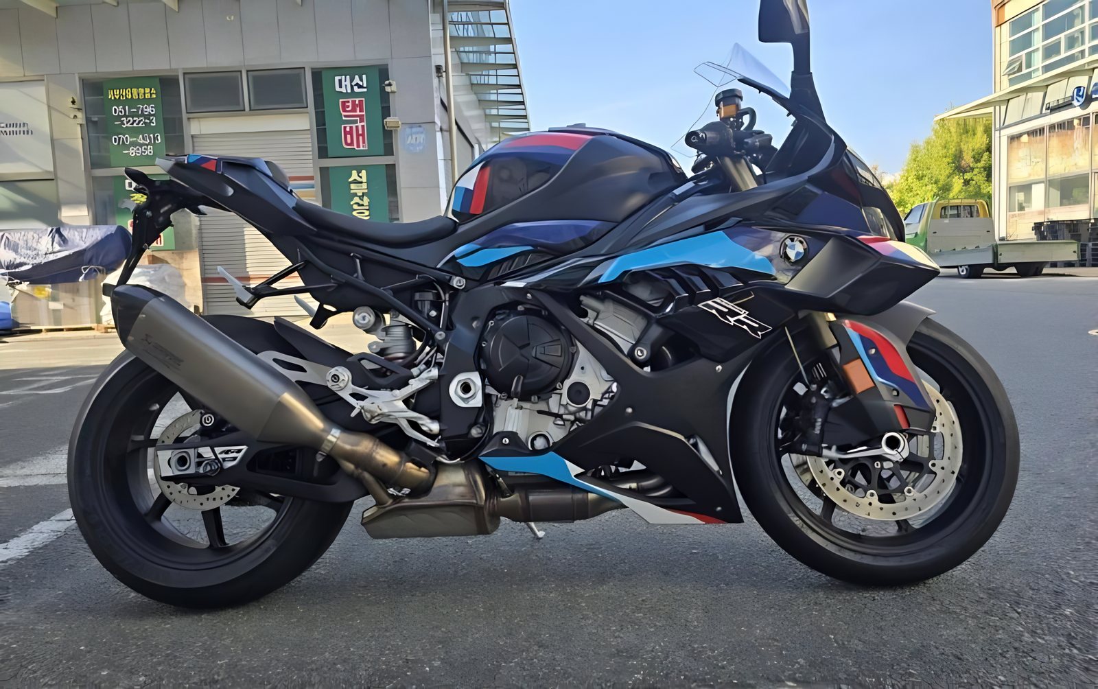 BMW S 1000 RR из Южной Кореи — фото 1 из 4