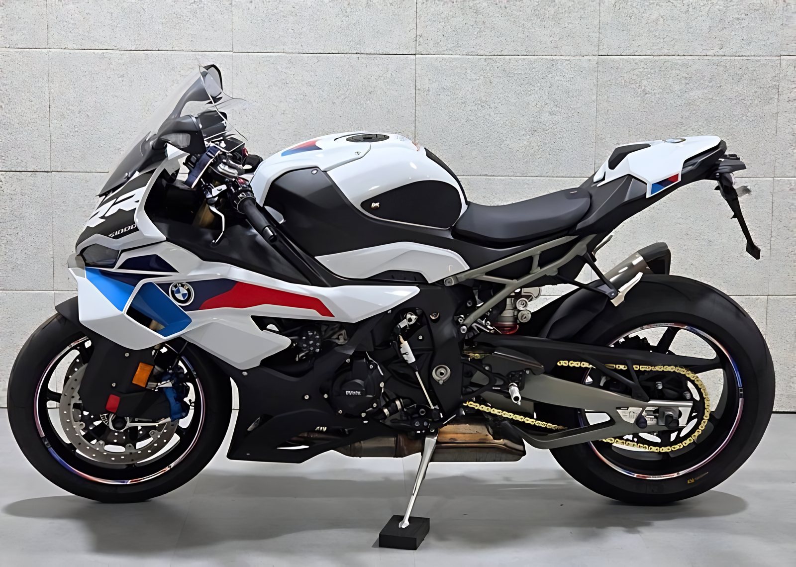 BMW S 1000 RR M Package из Южной Кореи — фото 1 из 4