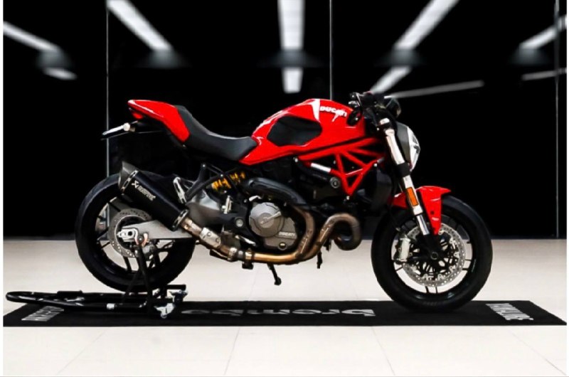 Ducati Monster 821 из Южной Кореи — фото 1 из 4
