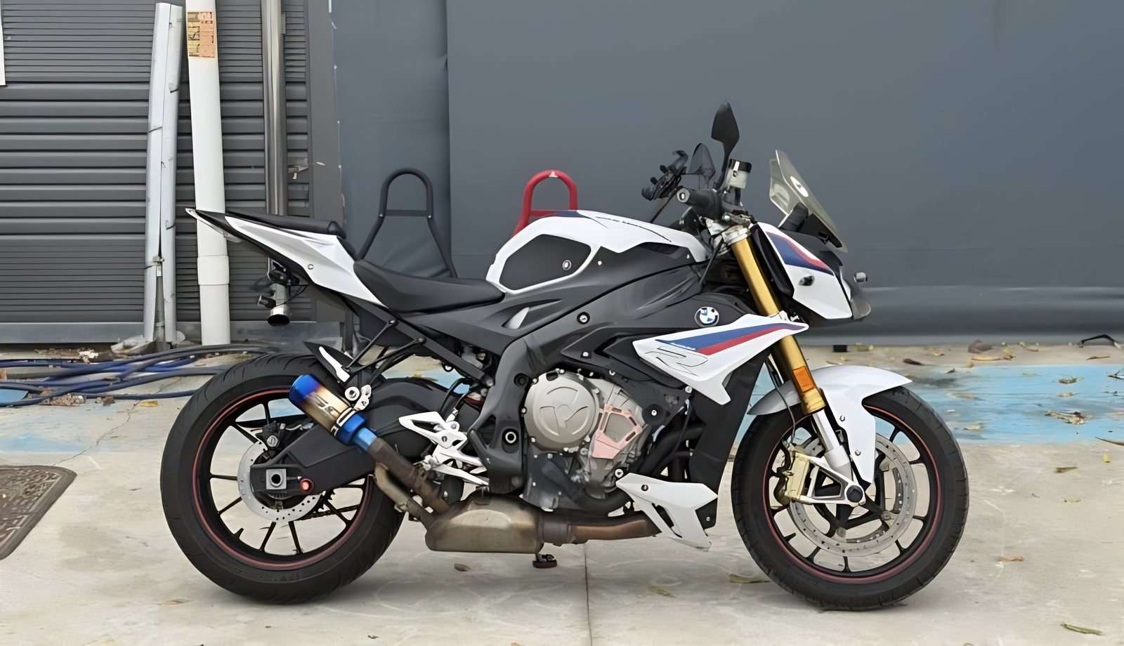 BMW S 1000 R ABS Pro из Южной Кореи — фото 1 из 4