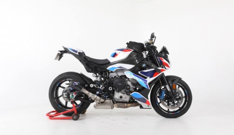 BMW M 1000 R из Южной Кореи — фото 3 из 4