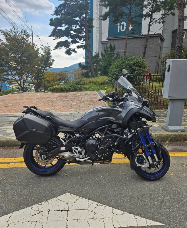 Yamaha Niken GT из Южной Кореи — фото 1 из 4