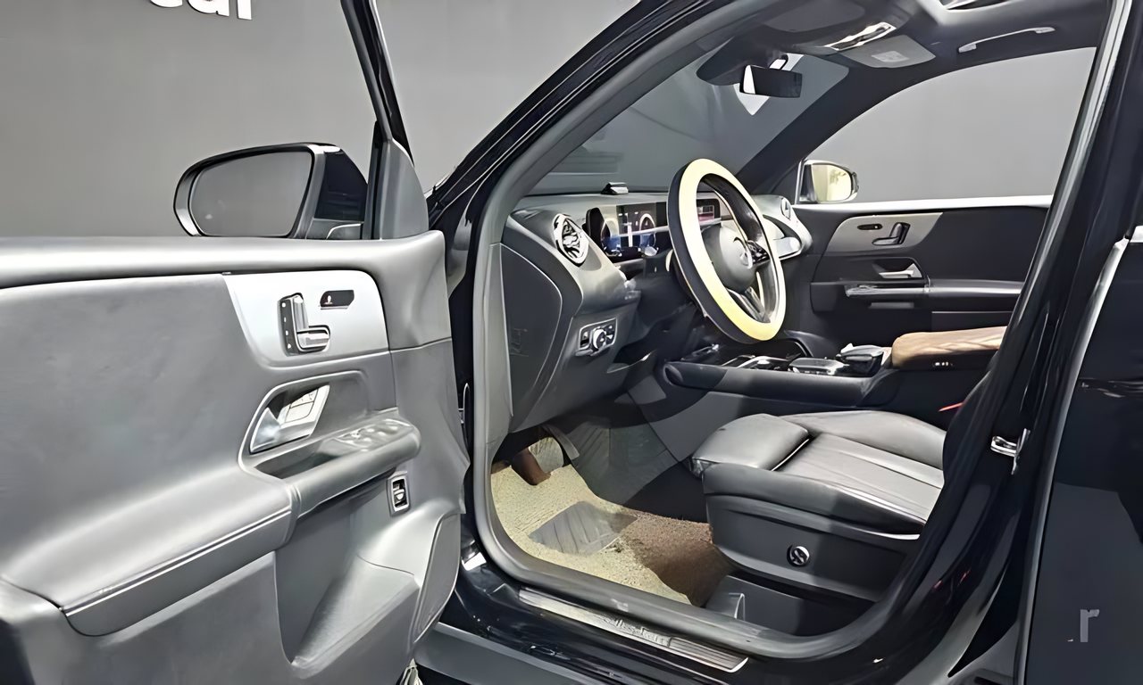Mercedes-Benz GLB 200 d из Южной Кореи — фото 6 из 10