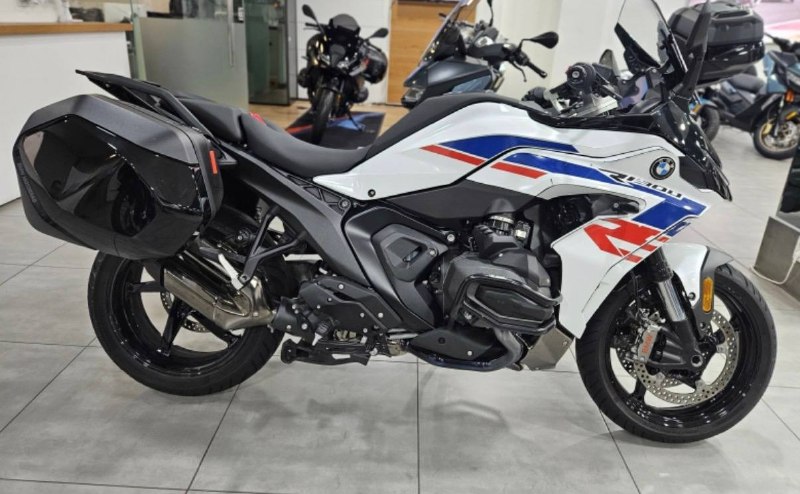 BMW R 1300 RS из Южной Кореи — фото 1 из 4