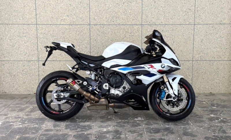 BMW S 1000 RR M Package из Южной Кореи — фото 1 из 4