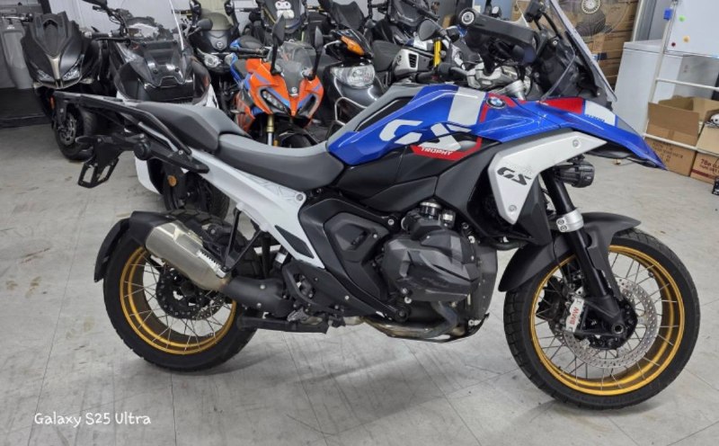 BMW R 1300 GS из Южной Кореи — фото 1 из 4