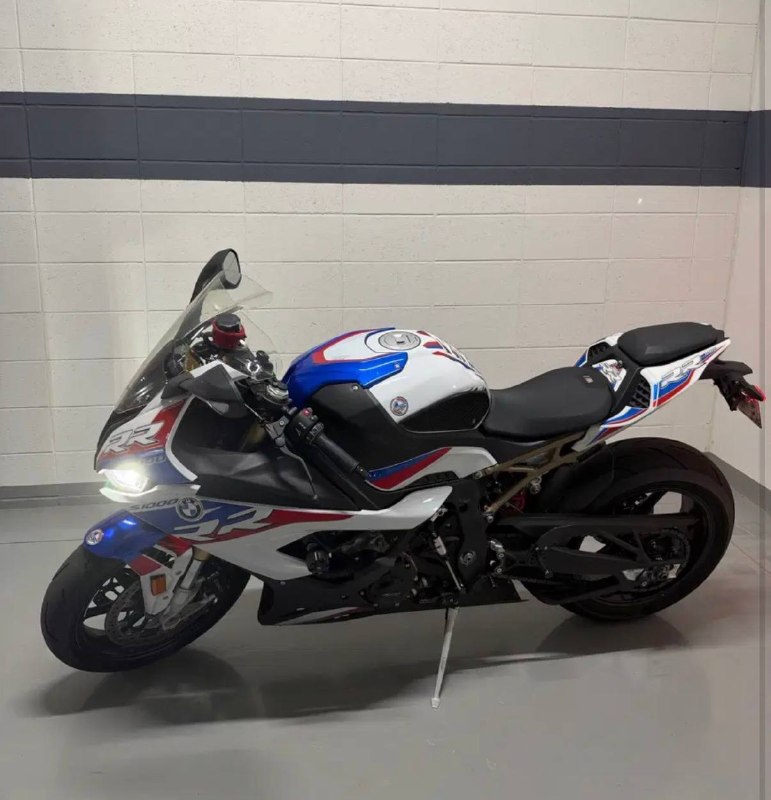 BMW S 1000 RR M Package из Южной Кореи — фото 1 из 4