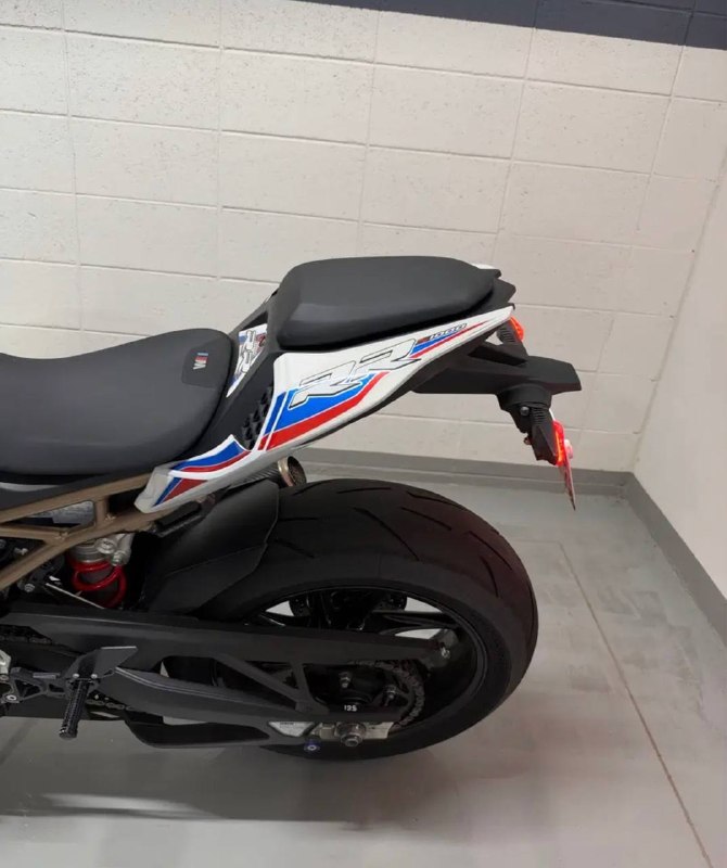 BMW S 1000 RR M Package из Южной Кореи — фото 2 из 4