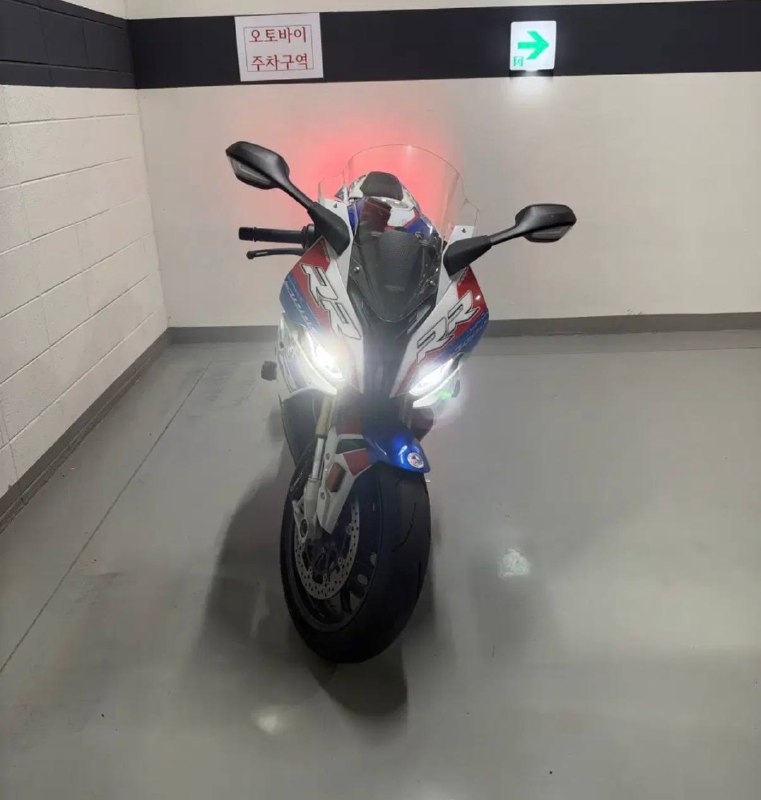 BMW S 1000 RR M Package из Южной Кореи — фото 3 из 4