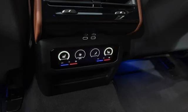 BMW 530i xDrive M Sport (G60) из Южной Кореи — фото 10 из 10