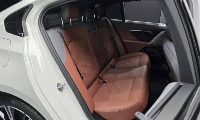 BMW 530i xDrive M Sport (G60) из Южной Кореи — фото 7 из 10