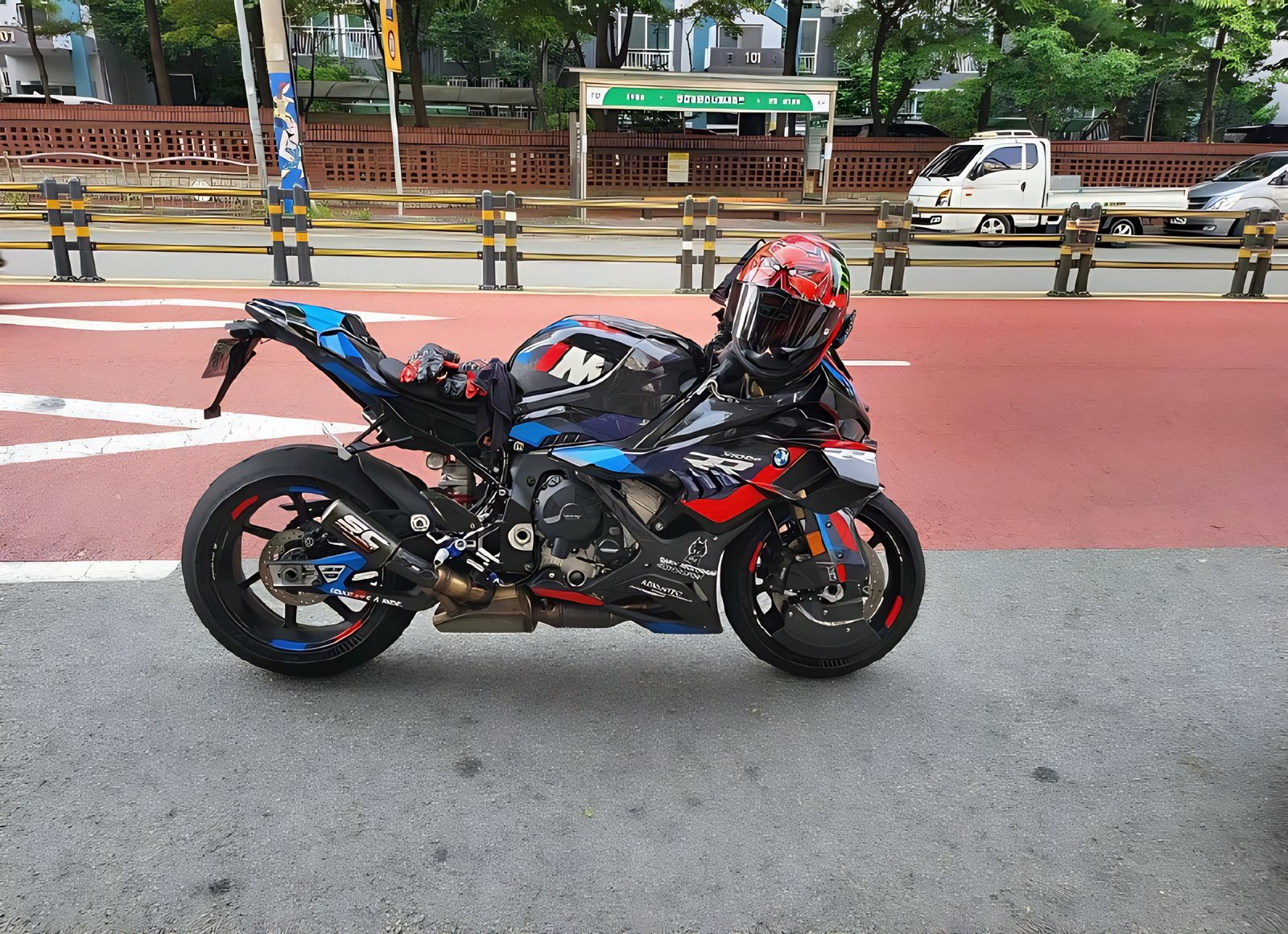 BMW S 1000 RR из Южной Кореи — фото 1 из 4
