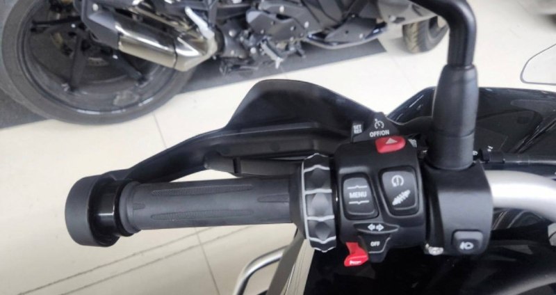 BMW F 900 GS Adventure из Южной Кореи — фото 3 из 4