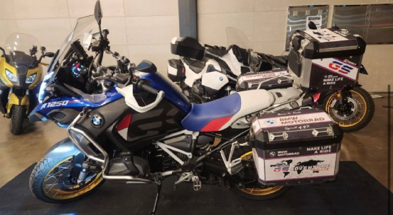 BMW R 1250 GS Adventure из Южной Кореи — фото 3 из 4