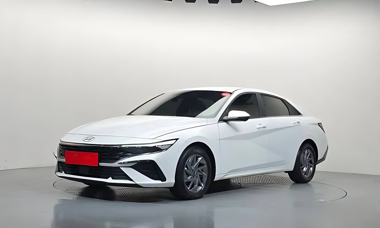 Hyundai Avante (Elantra) CN7 1.6 Inspiration из Южной Кореи — фото 1 из 10