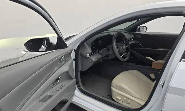 Hyundai Avante (Elantra) CN7 1.6 Inspiration из Южной Кореи — фото 6 из 10