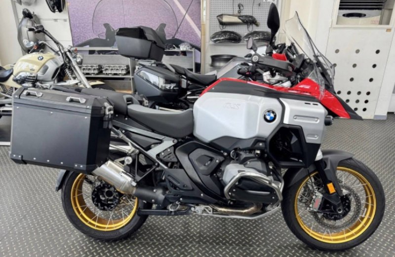 BMW R 1300 GS Adventure из Южной Кореи — фото 1 из 4