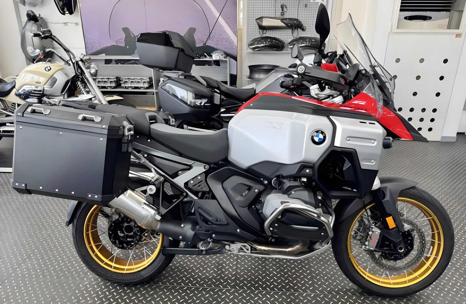 BMW R 1300 GS Adventure из Южной Кореи — фото 1 из 4
