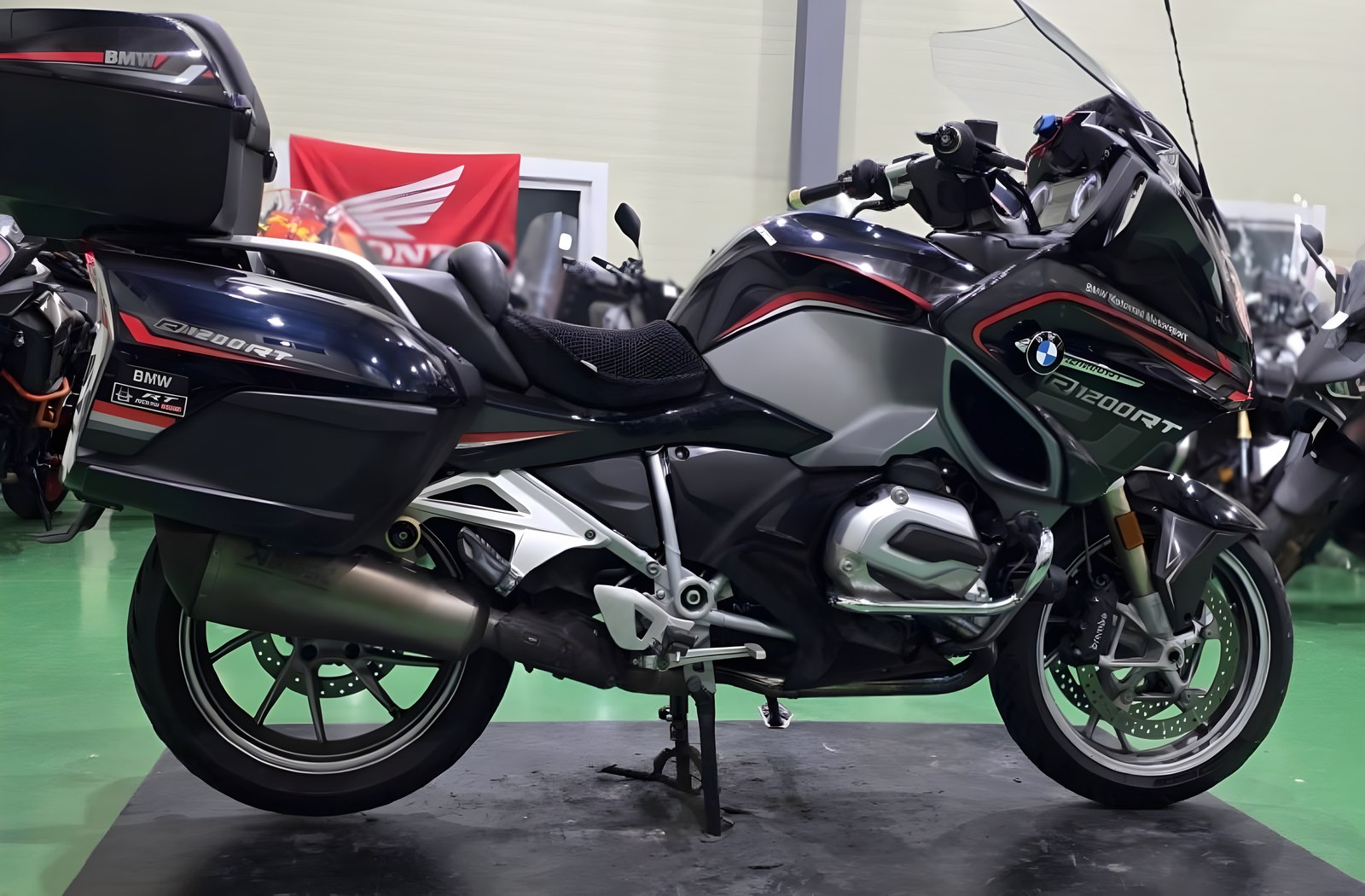 BMW R 1200 RT из Южной Кореи — фото 1 из 4
