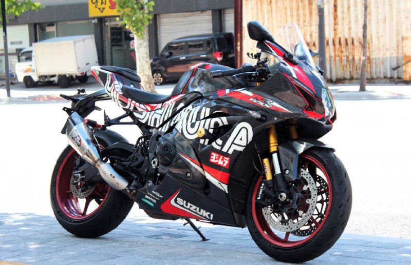 Suzuki GSX-R1000R из Южной Кореи — фото 1 из 4