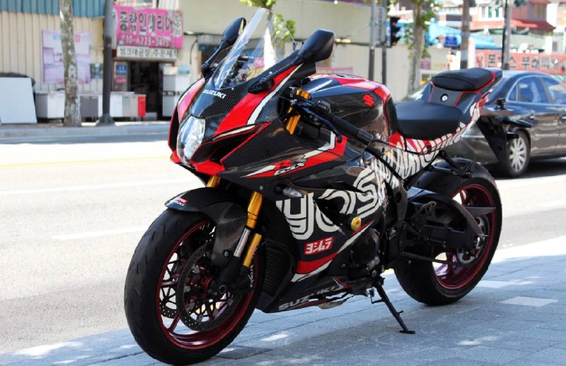 Suzuki GSX-R1000R из Южной Кореи — фото 2 из 4