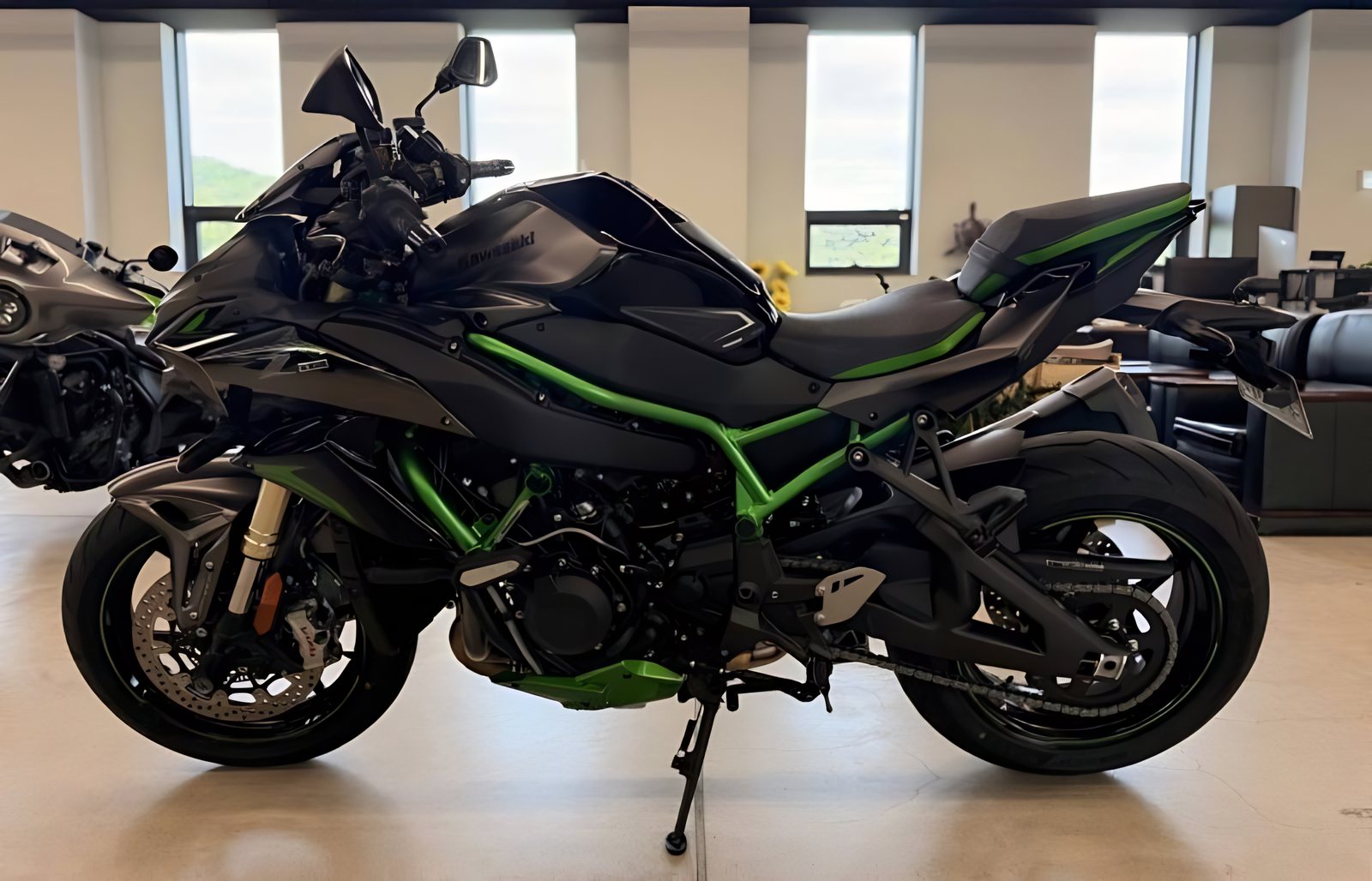Kawasaki Z H2 SE ABS из Южной Кореи — фото 4 из 4