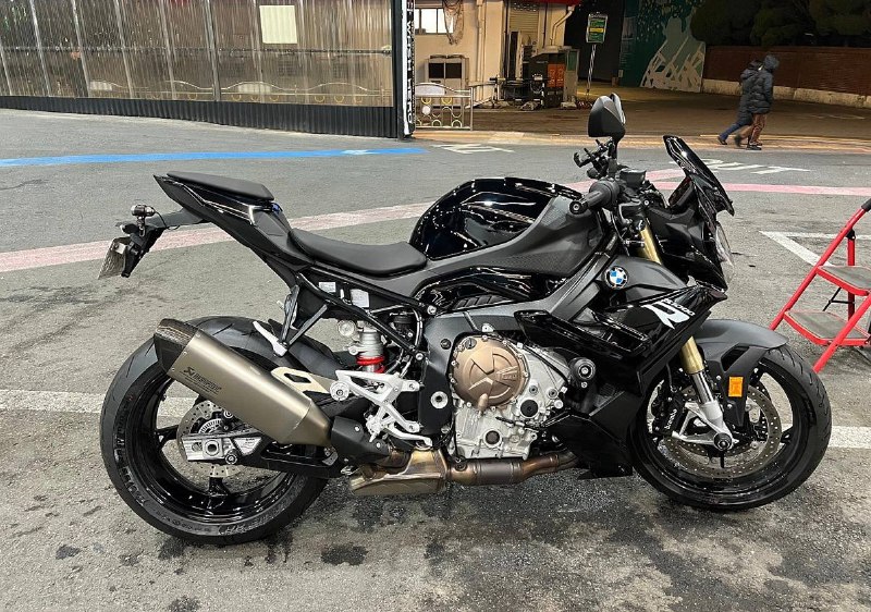BMW S 1000 R из Южной Кореи — фото 1 из 4