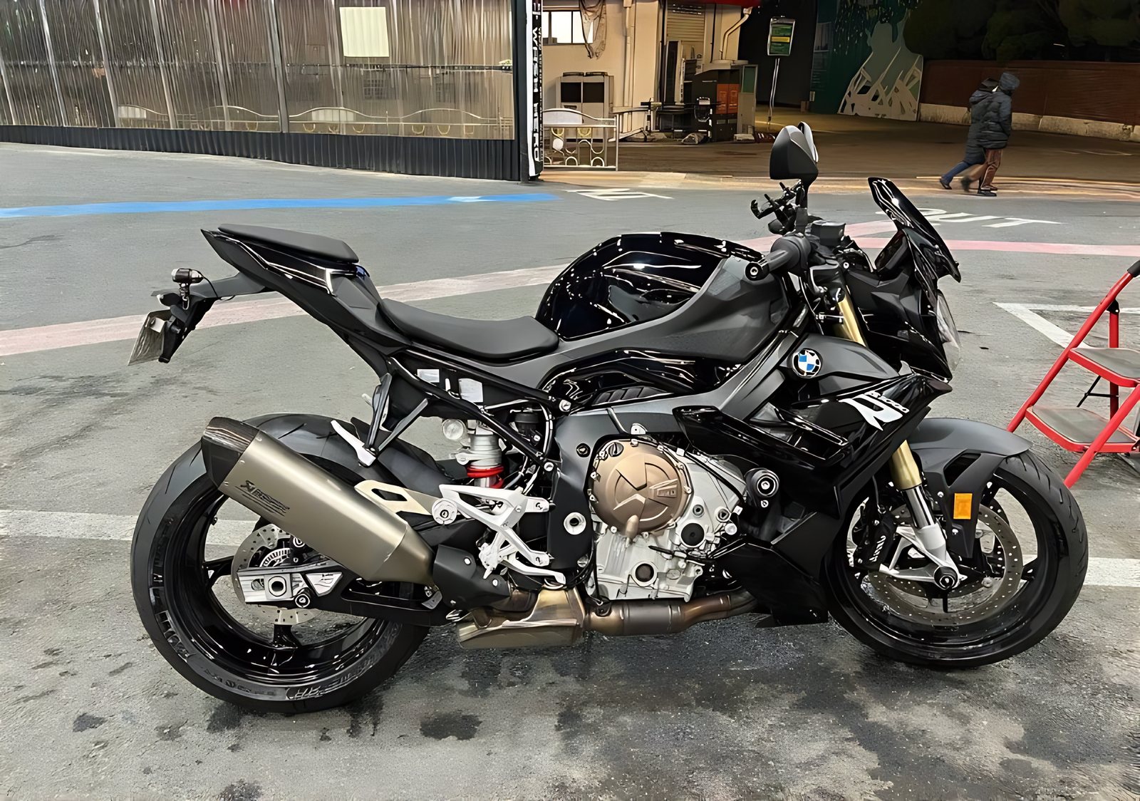 BMW S 1000 R из Южной Кореи — фото 1 из 4