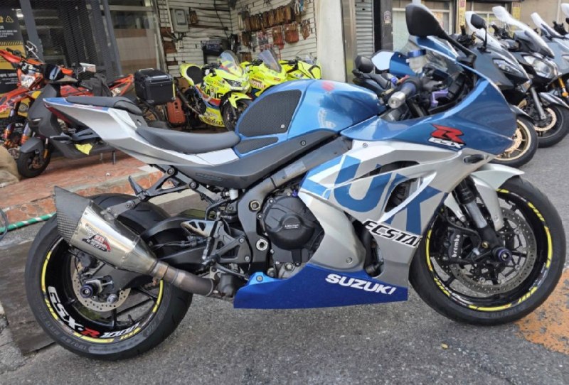 Suzuki GSX-R1000 из Южной Кореи — фото 1 из 4