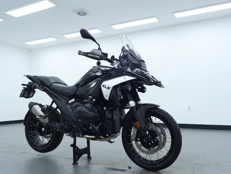 BMW R 1300 GS из Южной Кореи — фото 1 из 4