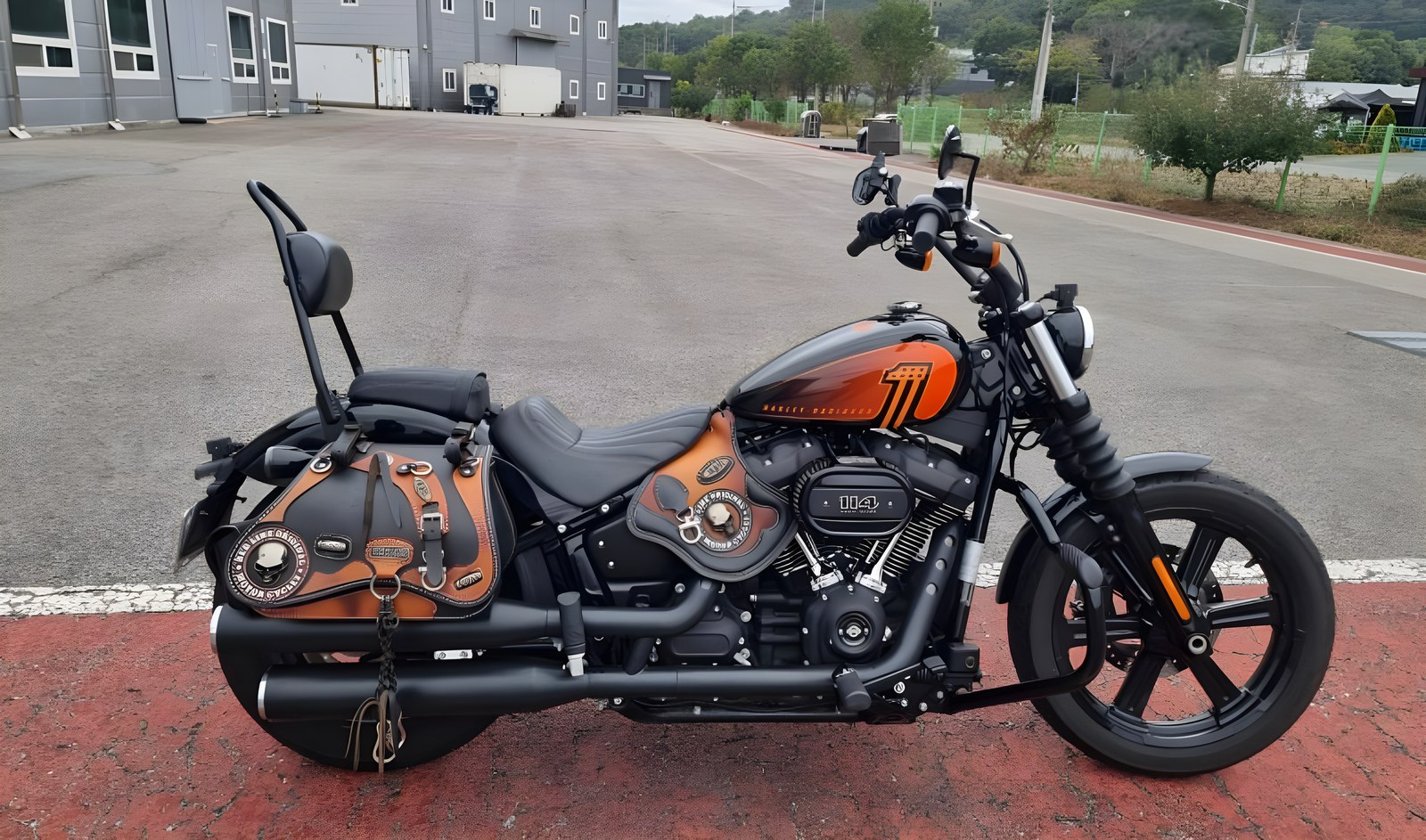 Harley-Davidson Street Bob 114 из Южной Кореи — фото 1 из 4