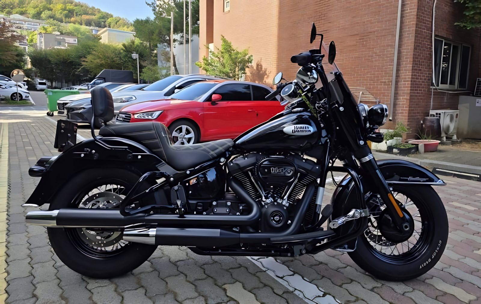 Harley-Davidson Heritage Classic 114 из Южной Кореи — фото 1 из 4